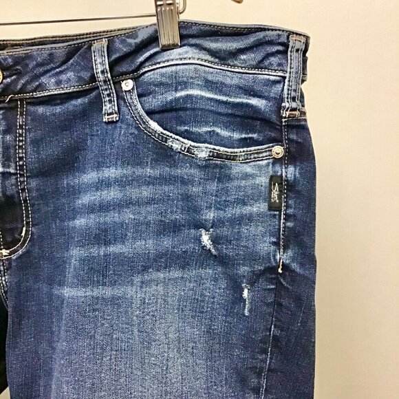 Silver Jeans 20 Suki Bermuda Denim Women’s Shorts Stretch Mid Rise Distressed - Picture 4 of 9